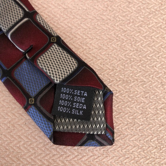 Kilburne & Finch Fine Clothiers Geometry Design Burgundy, Blue, Black Silk Tie - Picture 6 of 9